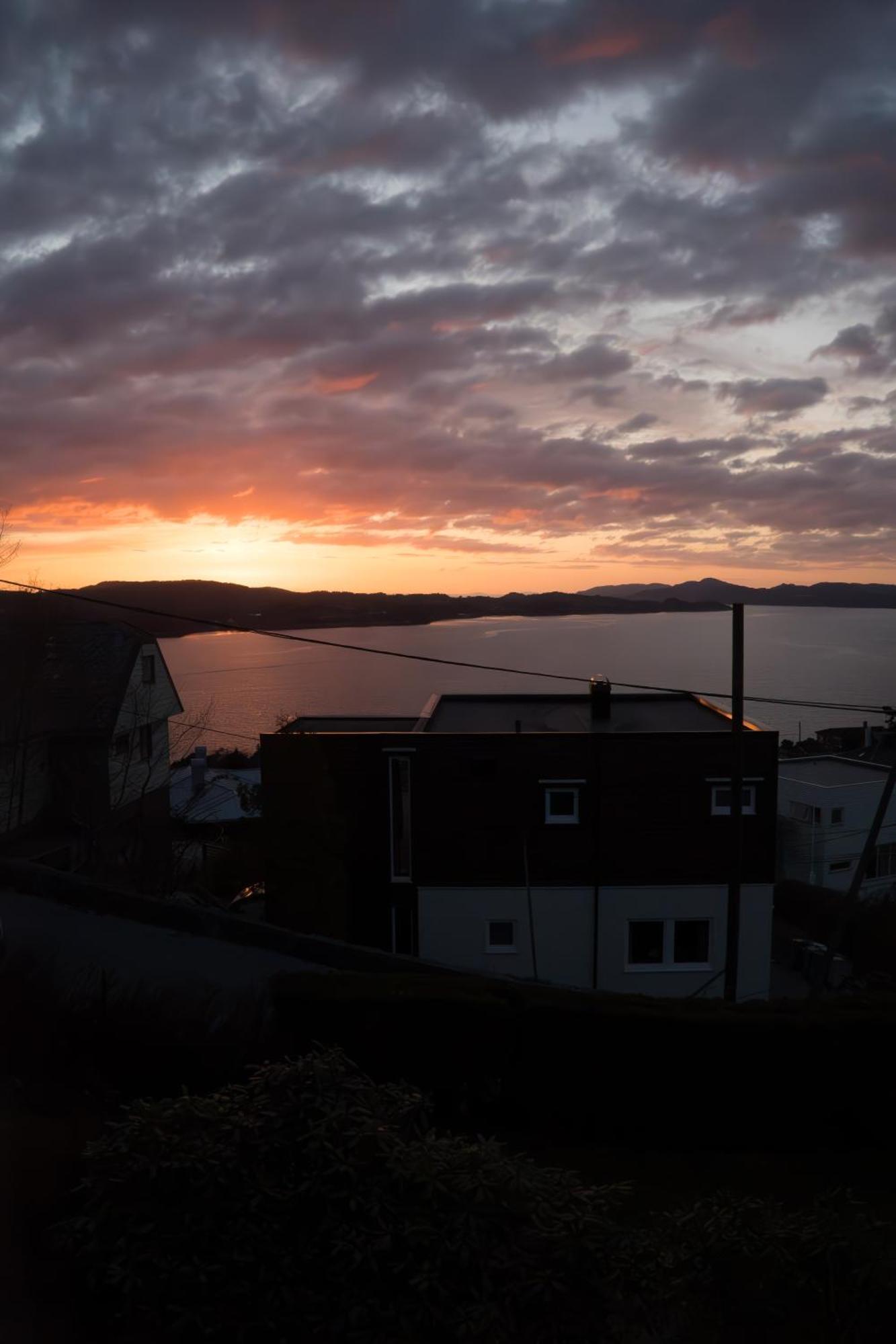 Golden Fjord-View Apartment Берген Екстериор снимка