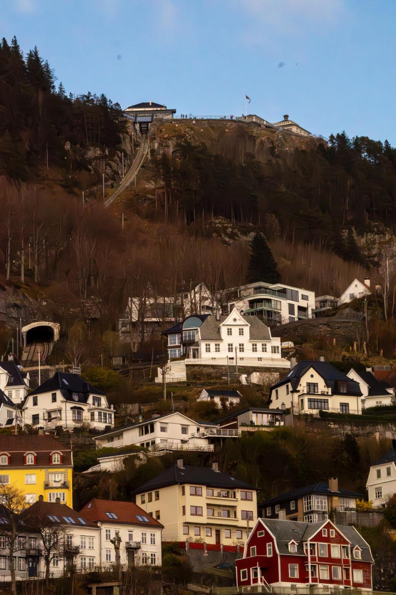 Golden Fjord-View Apartment Берген Екстериор снимка
